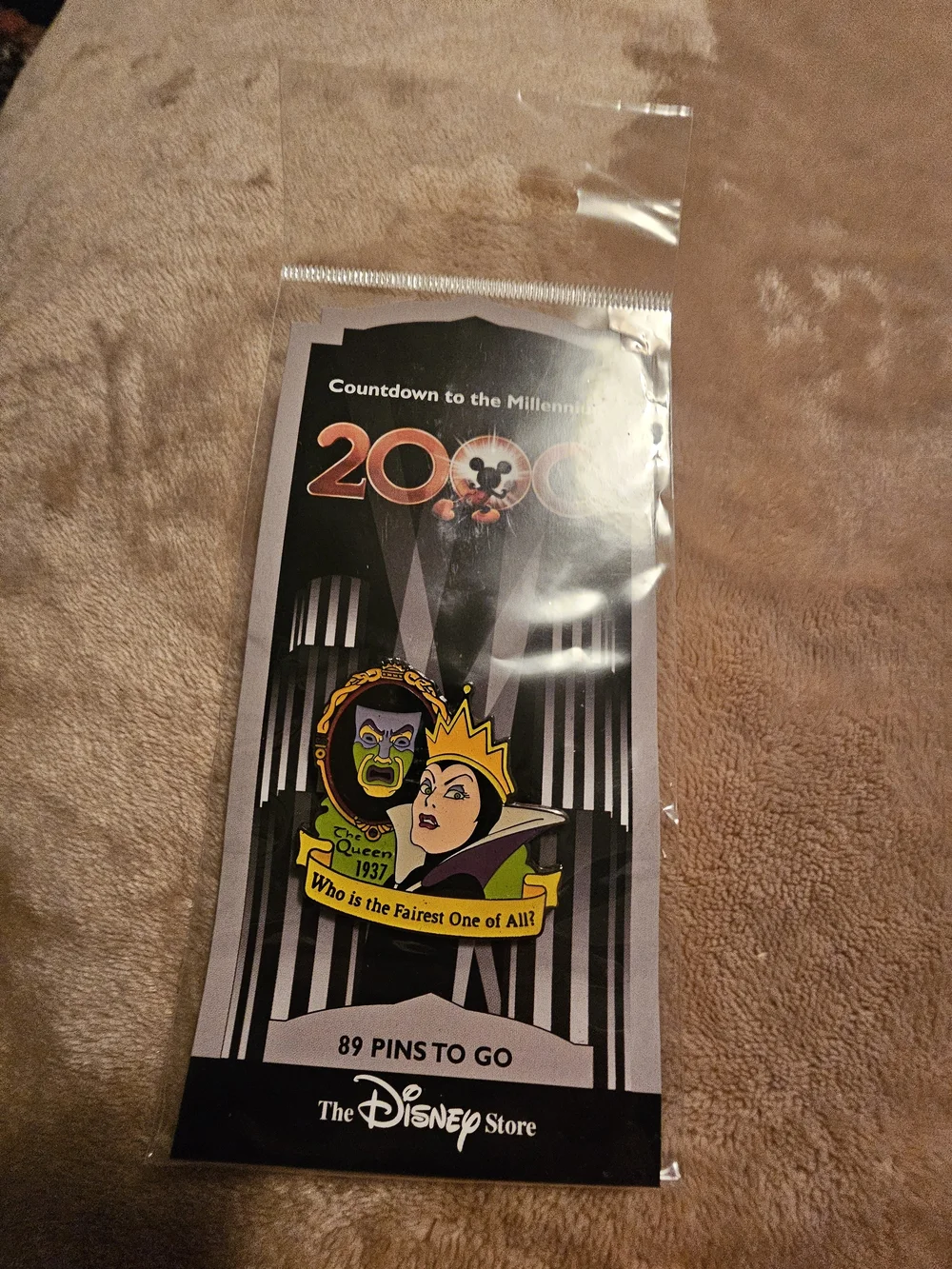 Disney Evil Queen Enamel Pin — Black, Purple, Green, Yellow 💜💚